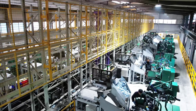 儲存、交轉、上料一體化線邊倉